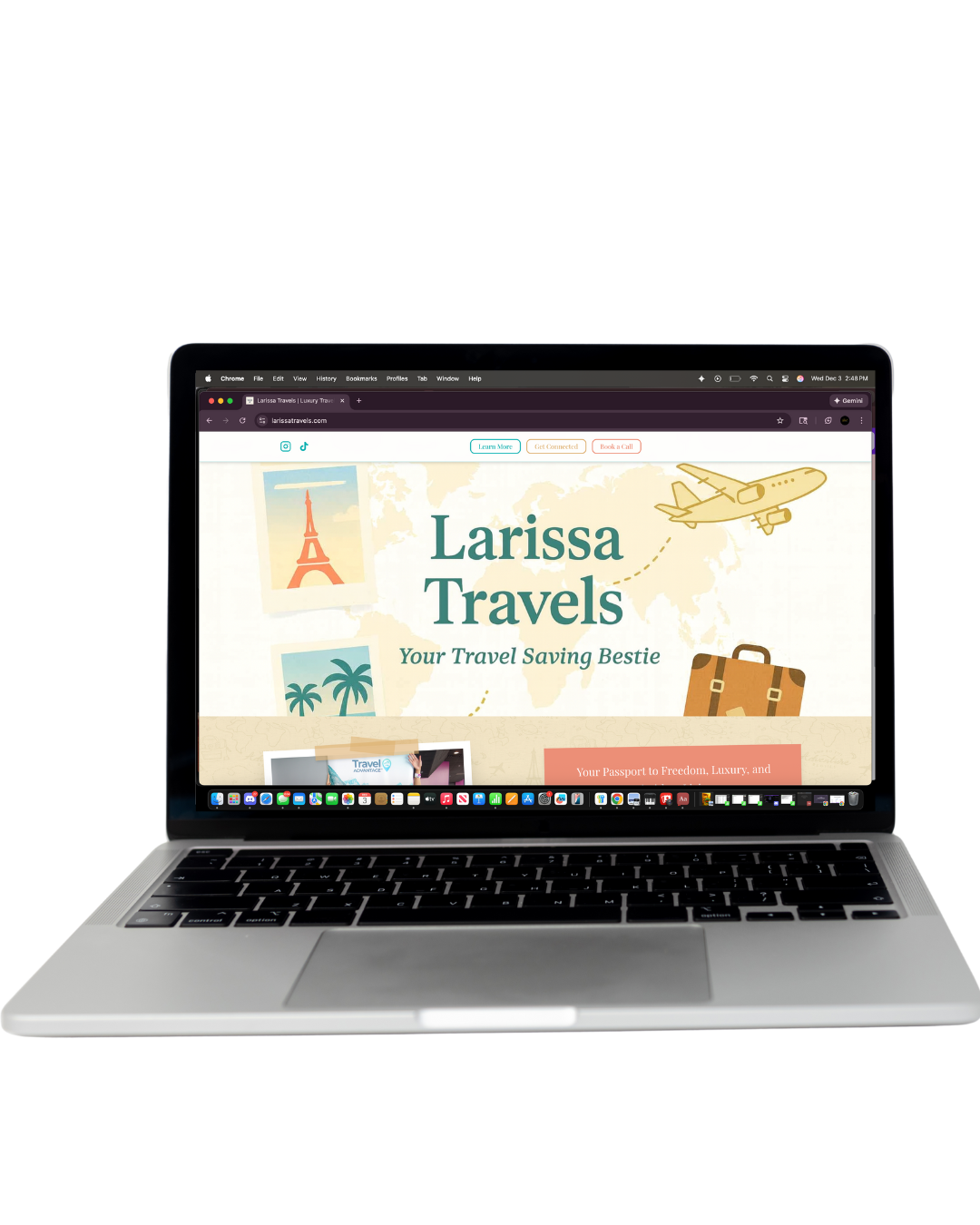 Larissa Travels website
